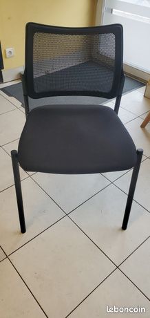 Chaise réunion maille filet et tissu noir