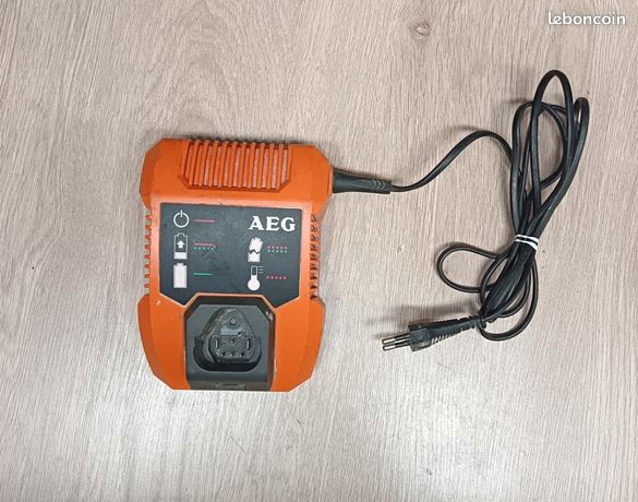 Chargeur AEG 12v 3A 3,0 A LL1230