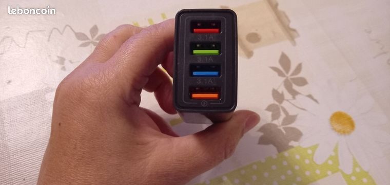 Chargeur multi prise usb