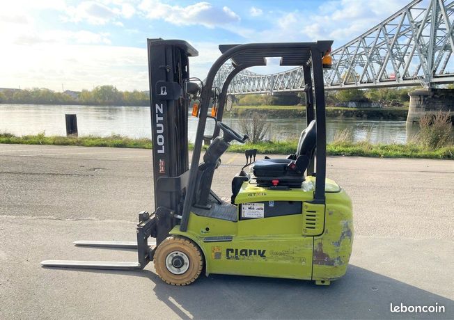 Clark GTX 16