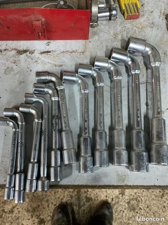 Clé à pipe facom