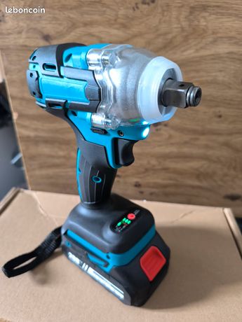 Clé à choc 520nm brushless compatible batterie Makita + 1 batterie + chargeur + 2 douilles