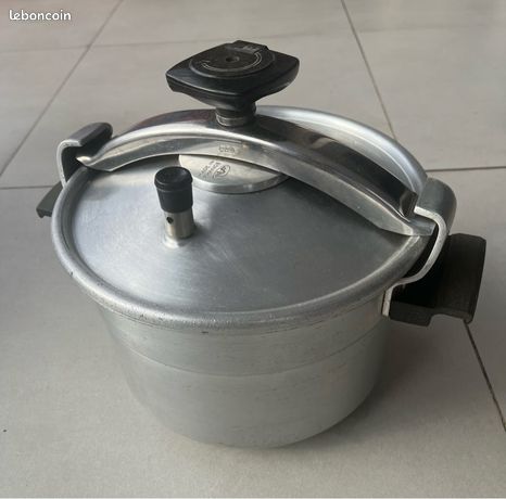Cocotte minute SEB
