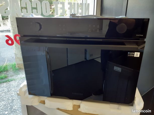 Combi. Four micro-ondes encastrable Samsung 50L GARANTIE 2 ANS