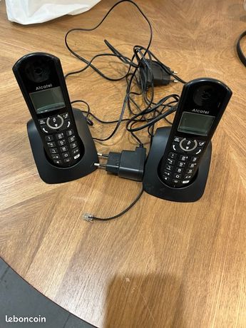 Combinée de téléphone
