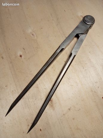 Compas ancien 240mm