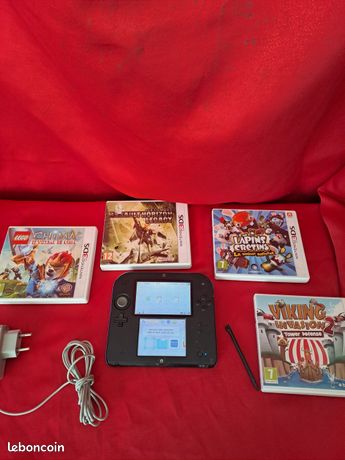 Console 2ds stylet chargeur 4 jeux