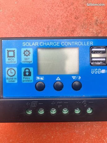 Contrôleur de panneaux solaires
