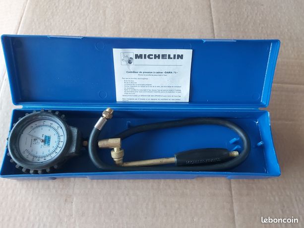 Controleur de pression / Manomètre coffret MICHELIN /SCHRADER vintage DAIRA 71