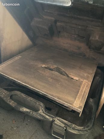 Coupe carreau à eau