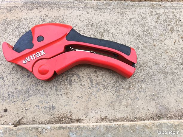 Coupe tube PVC VIRAX