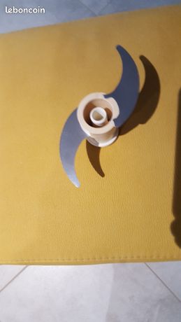 Couteau pour robot