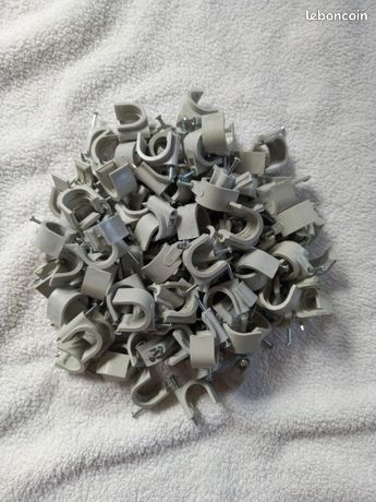 Crochets de fixation à clouer pour câbles et gaines 16 / 18 mm 125 unités