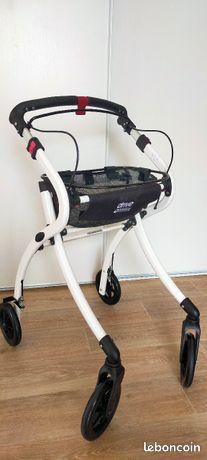 Deambulateur type Rollator