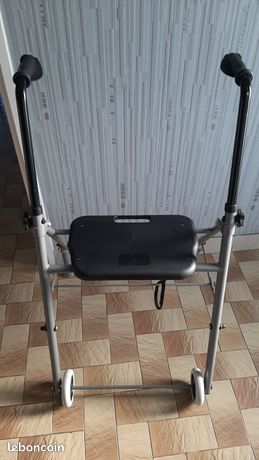 Deambulator rollator