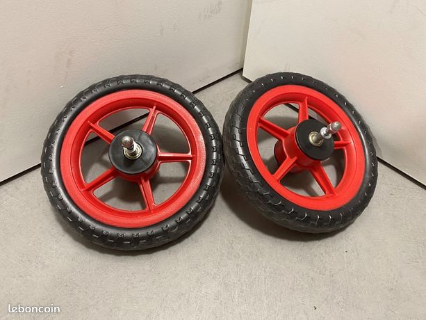 Deux roues ø24cm sur roulements