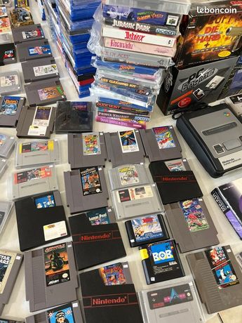 Différents jeux rétro Nintendo sega pc engine etc
