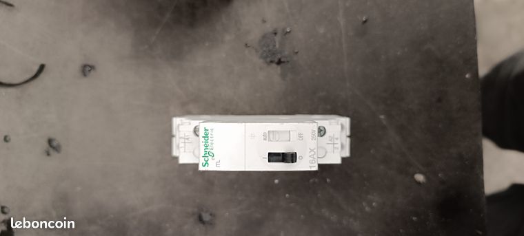 Disjoncteur