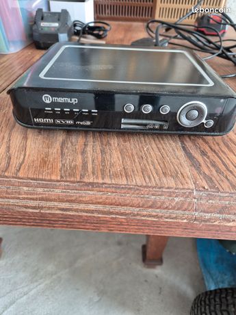 Disque dur externe pour film ou autres avec prise usb hdmi avec telecommande capacité 1.5 to 20e