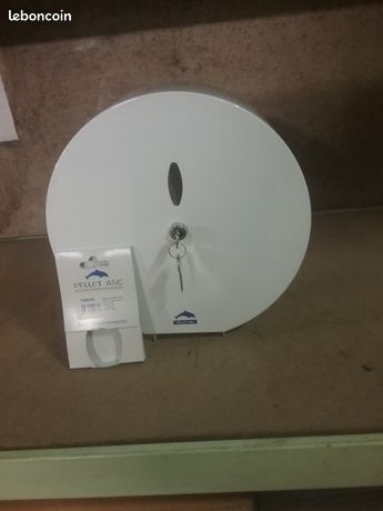Distributeur de papier toilette à serrure