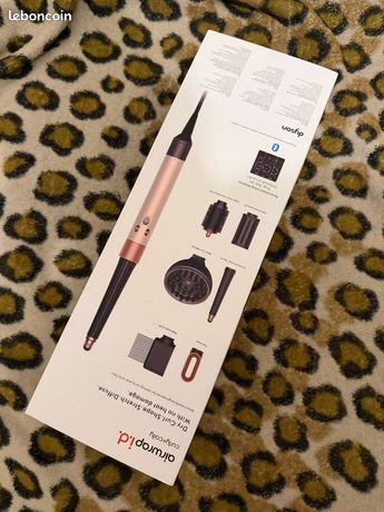 Dyson airwrap