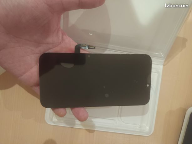 Écran iphone 12 12 pro montage possible
