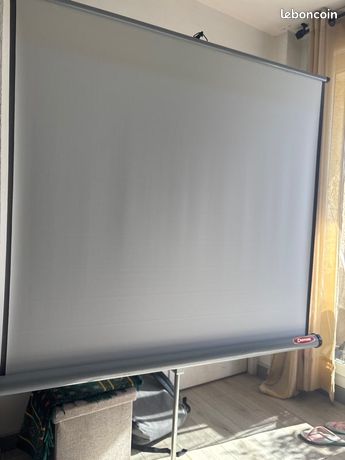 Écran projecteur
