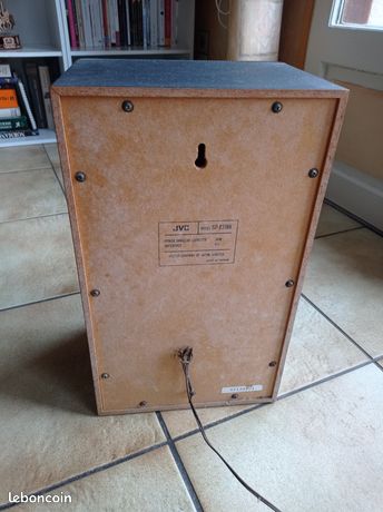 Enceinte rétro