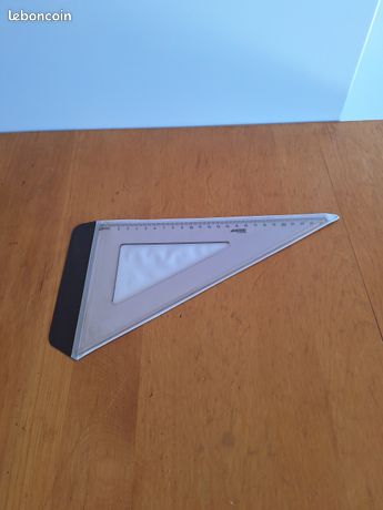 Équerre 24 cm