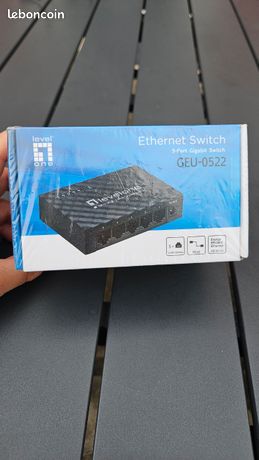 Éthernet switch GEU-0522