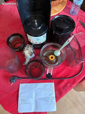 Extracteur de jus Riviera & Bar PEJ 730 accessoires complets