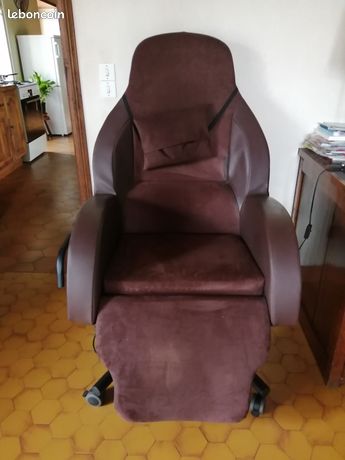Fauteuil électrique médicalisé