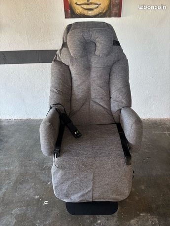 Fauteuil médicalisé