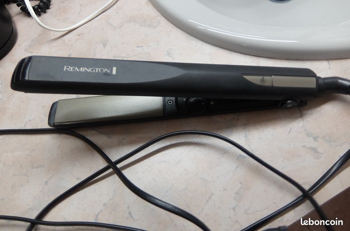 Fer à lisser REMINGTON