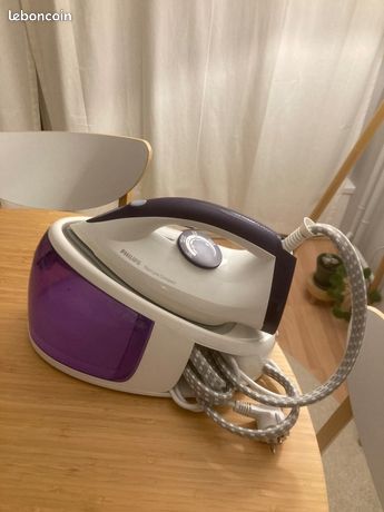 Fer à repasser PHILIPS avec centrale vapeur