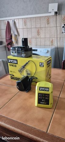 Fer à souder Ryobi jamais déballer plus batterie et chargeur Ryobi