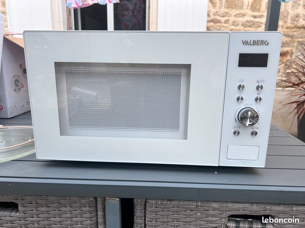 Four à micro ondes