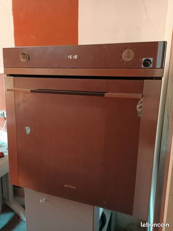 Four encastrable SMEG