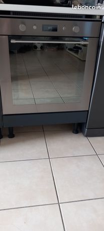 Four encastrable
