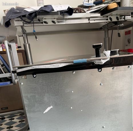 Four Micro ondes grill WHIRLPOOL AMW730IX