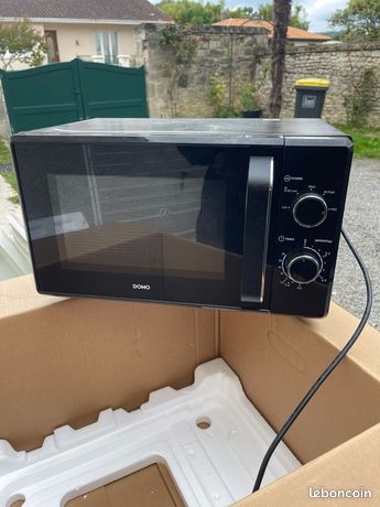 Four micro-ondes