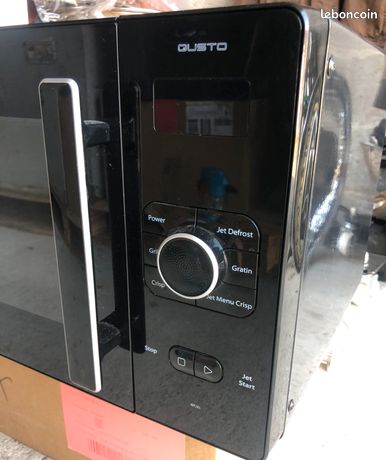 Fourmicro ondes