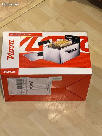 Friteuse NOVA 3 litres neuve jamais servi