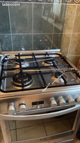 Gaziniere hotpoint Ariston