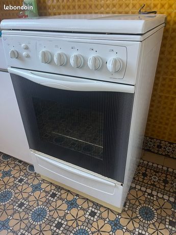 Gaziniere indesit