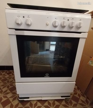 Gazinière INDESIT