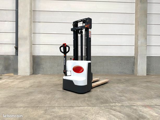 Gerbeur électrique 1500 Kg NEUF et DISPO