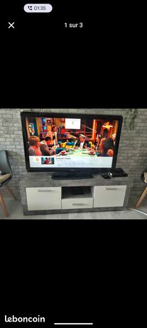 Grande télévision philips