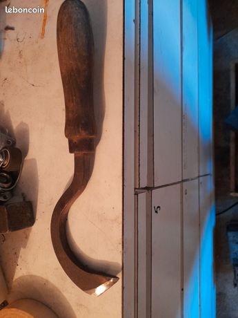 Griffe à zinc pour couvreur