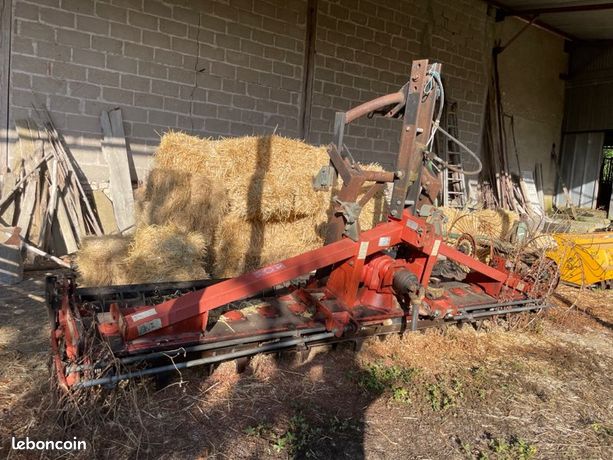 Herse rotative 4 m vicon avec porte à court